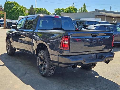 2025 RAM 1500 Warlock Crew Cab 4x4 5'7' Box