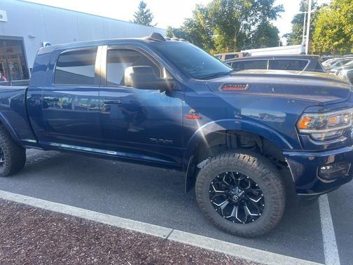 2022 RAM 2500 Laramie Mega Cab 4x4 6'4' Box