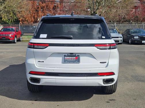 2025 Jeep Grand Cherokee Summit