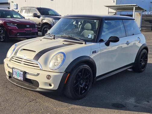 2006 MINI Cooper S Base