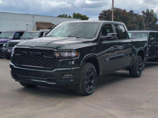 Serrano Green Metallic 2026 RAM 1500 Big Horn/Lone Star