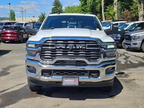 2025 RAM 3500 Tradesman Crew Cab 4x4 8' Box