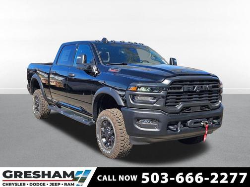 Diamond Black Crystal Pearlcoat 2026 RAM 2500 Tradesman Crew Cab 4x4 6'4' Box