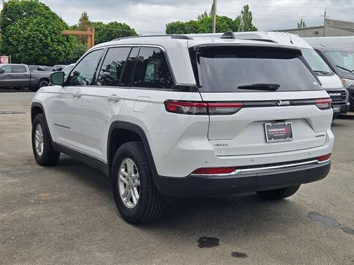 2023 Jeep Grand Cherokee Laredo