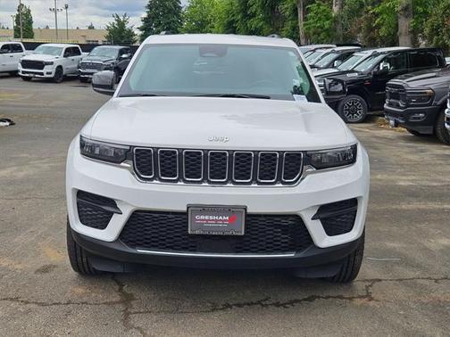 2023 Jeep Grand Cherokee Laredo