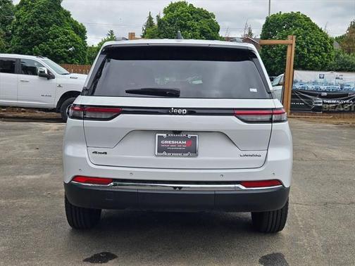 2023 Jeep Grand Cherokee Laredo