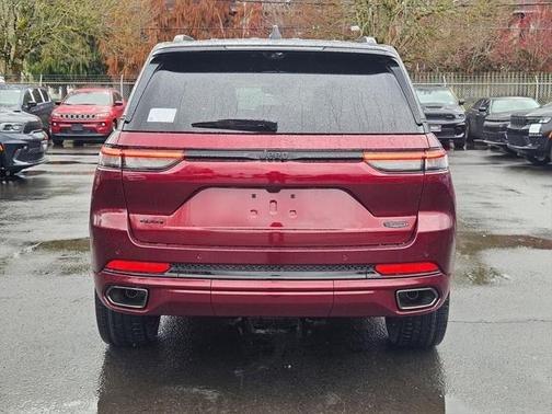 2025 Jeep Grand Cherokee Summit