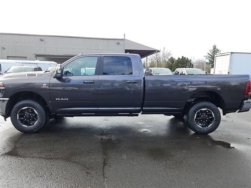 2026 RAM 2500 Laramie Crew Cab 4x4 8' Box