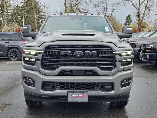 Ceramic Gray Clearcoat 2026 RAM 2500 Laramie Crew Cab 4x4 6'4' Box