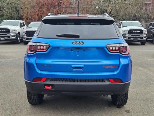 2025 Jeep Compass Trailhawk