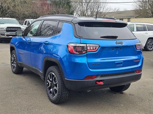 2025 Jeep Compass Trailhawk