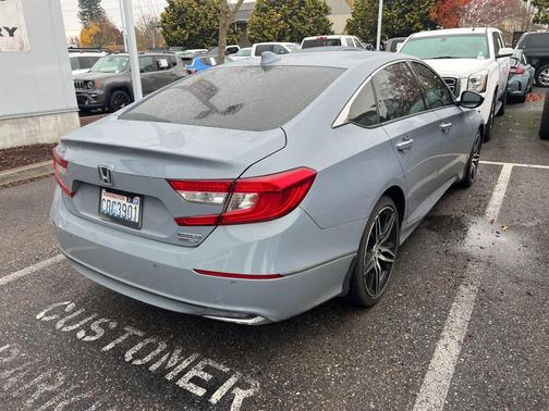 2022 Honda Accord Hybrid Touring
