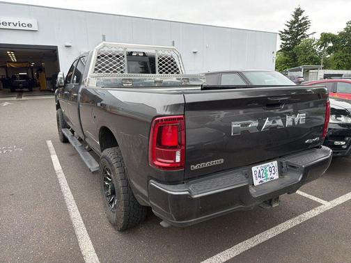 Granite Crystal Metallic Clearcoat 2025 RAM 3500 Laramie Crew Cab 4x4 8' Box