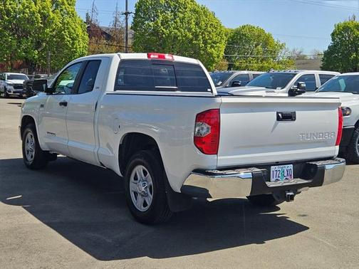 2015 Toyota Tundra SR5