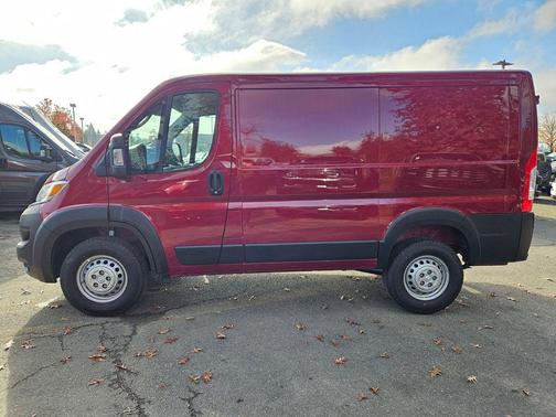Deep Cherry Red Crystal Pearlcoat 2026 RAM ProMaster 1500 Low Roof