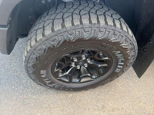 Granite Crystal Metallic Clearcoat 2025 RAM 1500 RHO Crew Cab 4x4 5'7' Box
