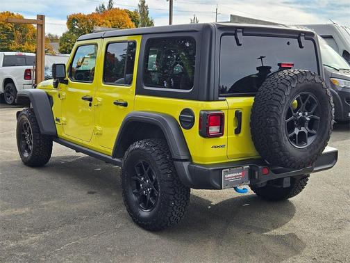2024 Jeep Wrangler 4xe Willys