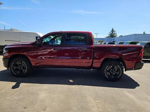 2025 RAM 1500 Warlock Crew Cab 4x4 5'7' Box