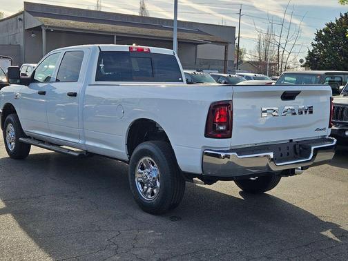 Bright White Clearcoat 2026 RAM 2500 Tradesman Crew Cab 4x4 8' Box