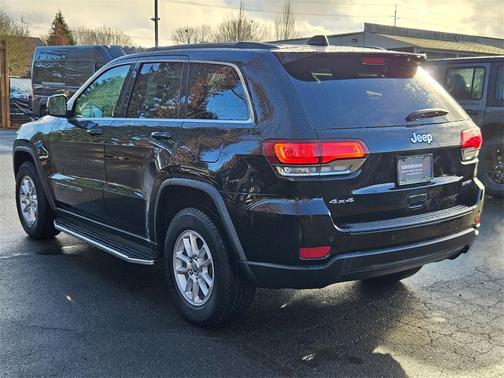 2020 Jeep Grand Cherokee Laredo