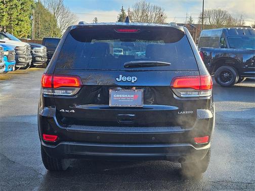 2020 Jeep Grand Cherokee Laredo