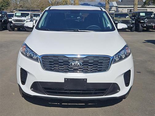 2020 Kia Sorento LX