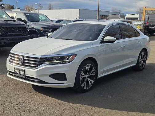 2022 Volkswagen Passat 2.0T SE