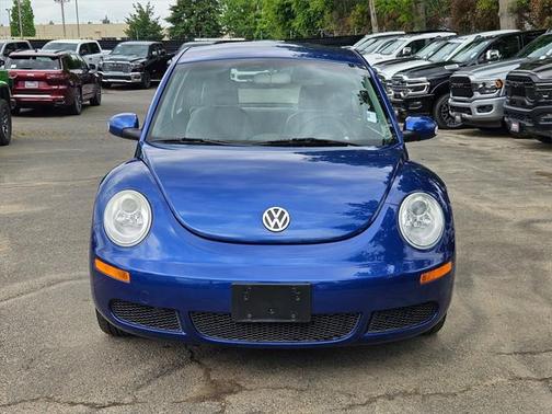 2008 Volkswagen New Beetle S