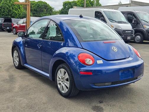 2008 Volkswagen New Beetle S