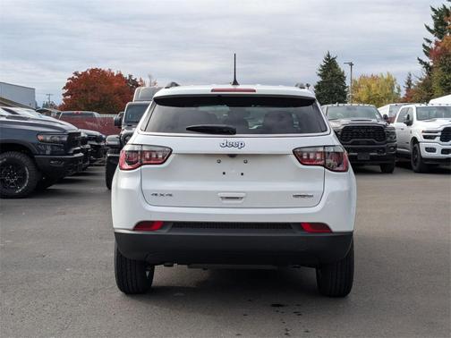 2026 Jeep Compass Latitude