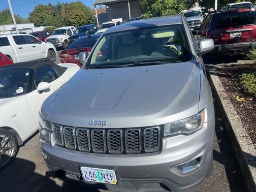 2019 Jeep Grand Cherokee Laredo