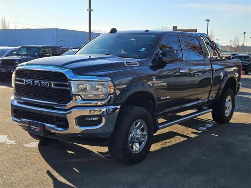 2020 RAM 2500 Tradesman Crew Cab 4X4 6'4' Box