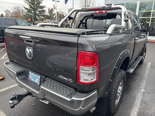 2020 RAM 2500 Tradesman Crew Cab 4X4 6'4' Box