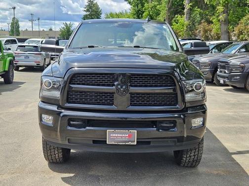 2017 RAM 2500 Laramie Crew Cab 4x4 8' Box