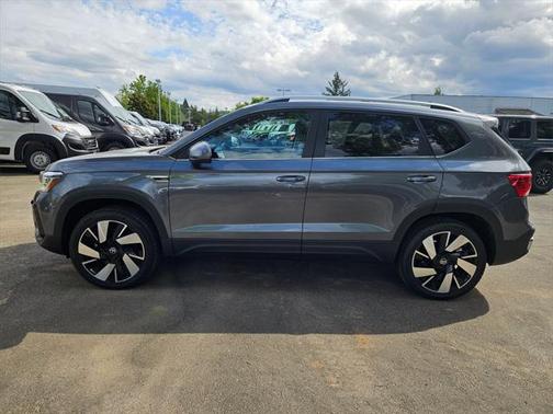 2024 Volkswagen Taos 1.5T SEL