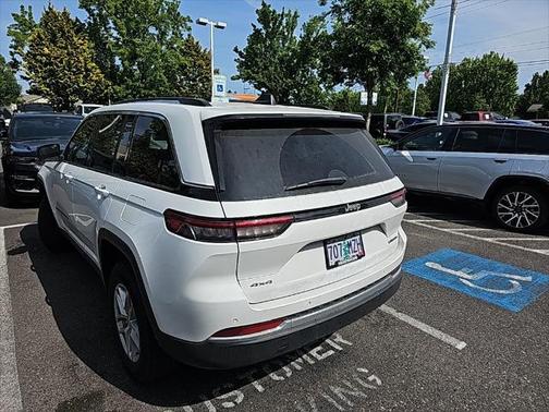 2023 Jeep Grand Cherokee Laredo