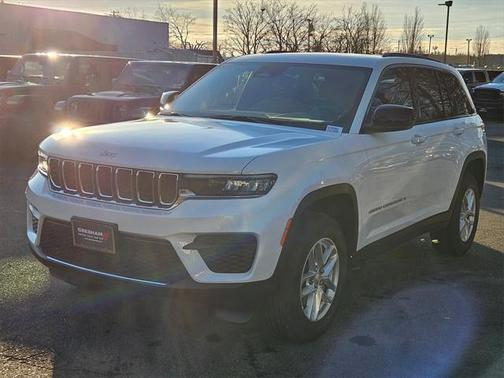 2025 Jeep Grand Cherokee Laredo