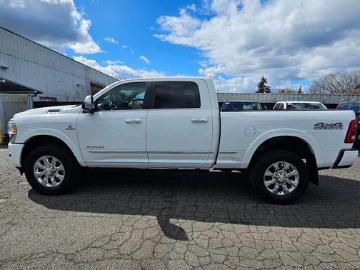2022 RAM 2500 Limited Crew Cab 4x4 6'4' Box