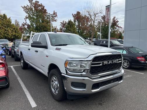 2019 RAM 2500 Tradesman Crew Cab 4x2 8' Box