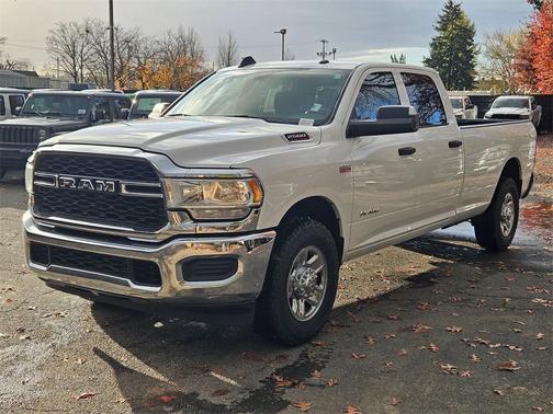2019 RAM 2500 Tradesman Crew Cab 4x2 8' Box