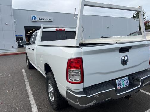 2019 RAM 2500 Tradesman Crew Cab 4x2 8' Box