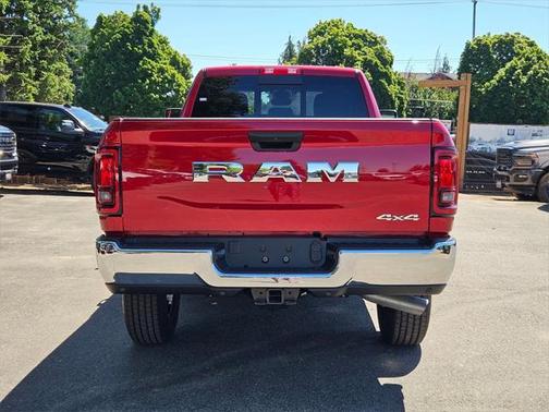 2025 RAM 2500 Tradesman Crew Cab 4x4 8' Box