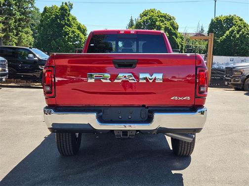 2025 RAM 2500 Tradesman Crew Cab 4x4 8' Box