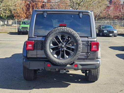 2025 Jeep Wrangler 4xe Sahara
