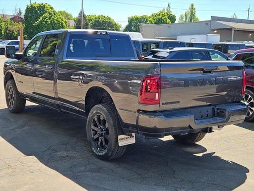 2025 RAM 2500 Laramie Crew Cab 4x4 8' Box