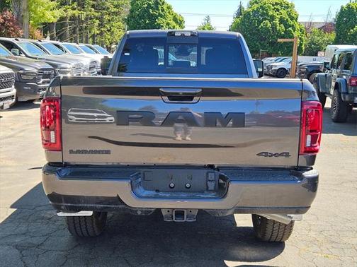 2025 RAM 2500 Laramie Crew Cab 4x4 8' Box