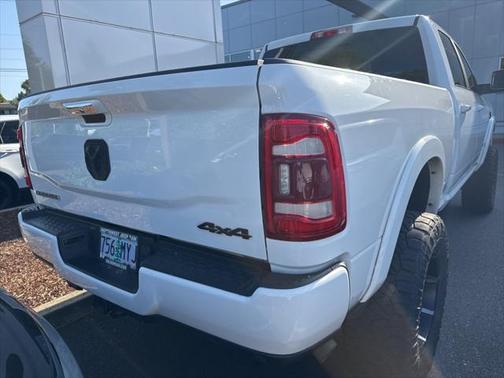 2021 RAM 2500 Laramie Crew Cab 4x4 6'4' Box