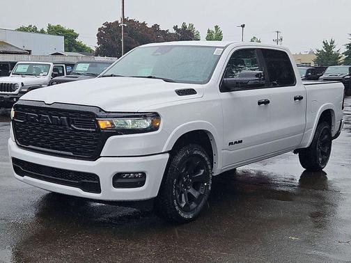Bright White Clearcoat 2026 RAM 1500 Big Horn/Lone Star