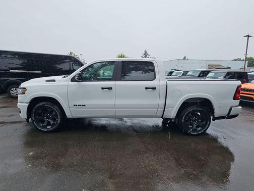 Bright White Clearcoat 2026 RAM 1500 Big Horn/Lone Star