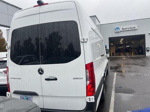 2019 Mercedes-Benz Sprinter 2500 Cargo 170 WB